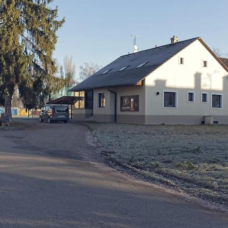 Penzion&Pizzerie U Massima Vyškov Eksteriør bilde