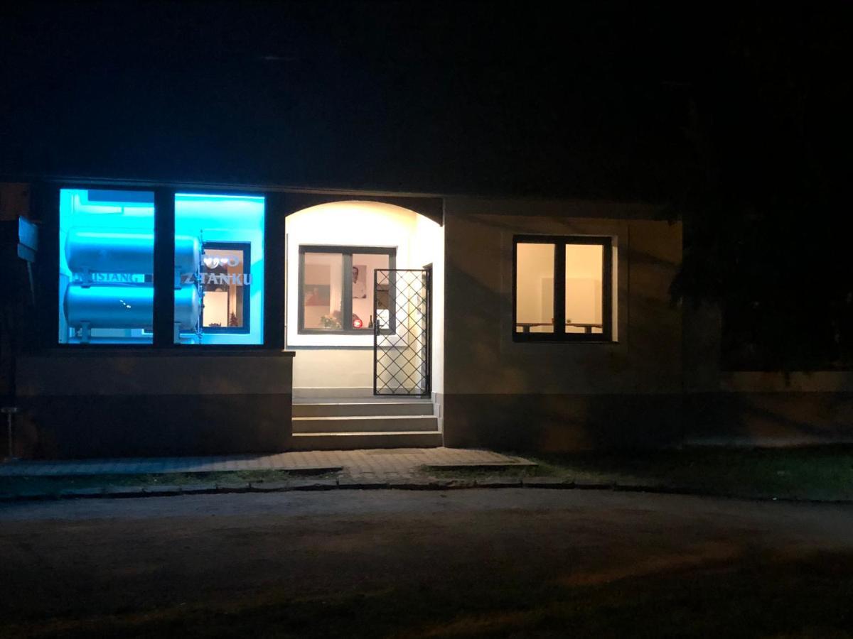 Penzion&Pizzerie U Massima Vyškov Eksteriør bilde