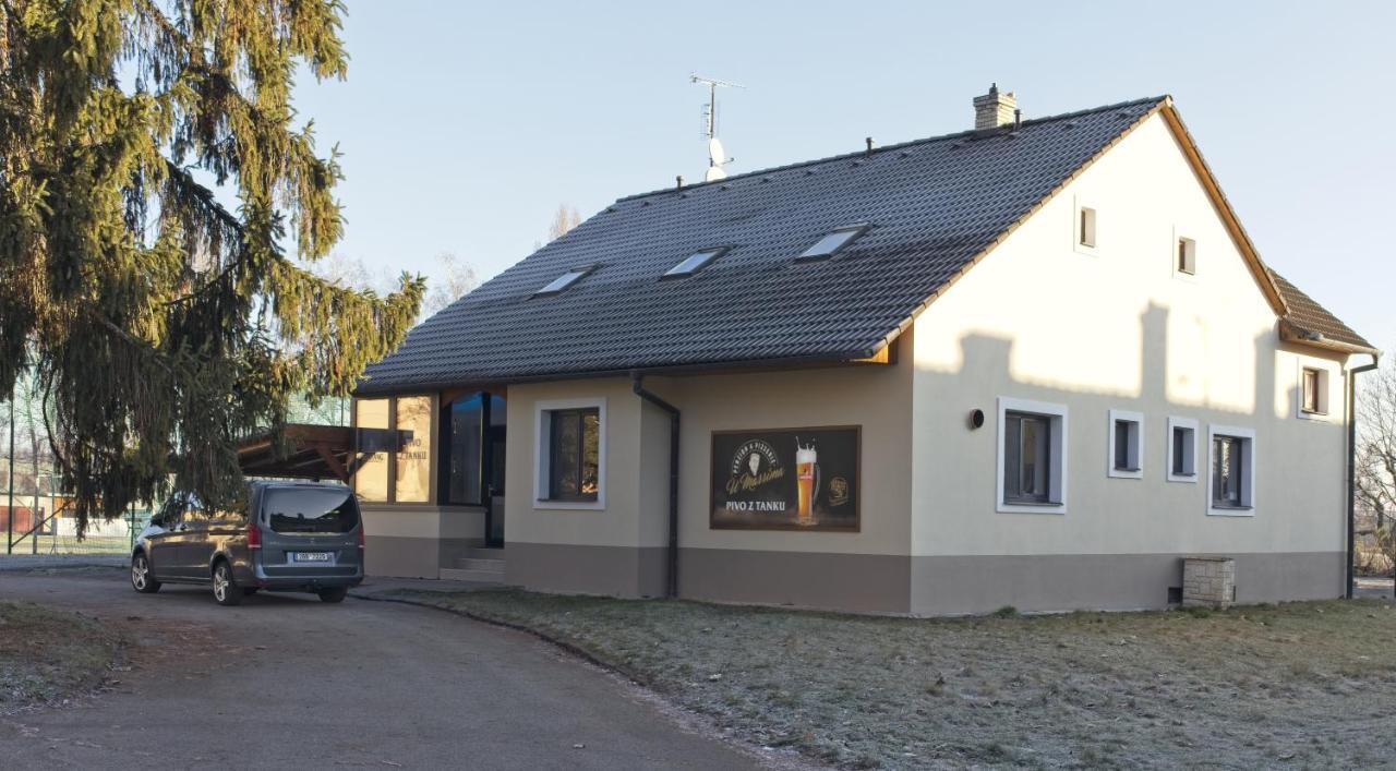 Penzion&Pizzerie U Massima Vyškov Eksteriør bilde